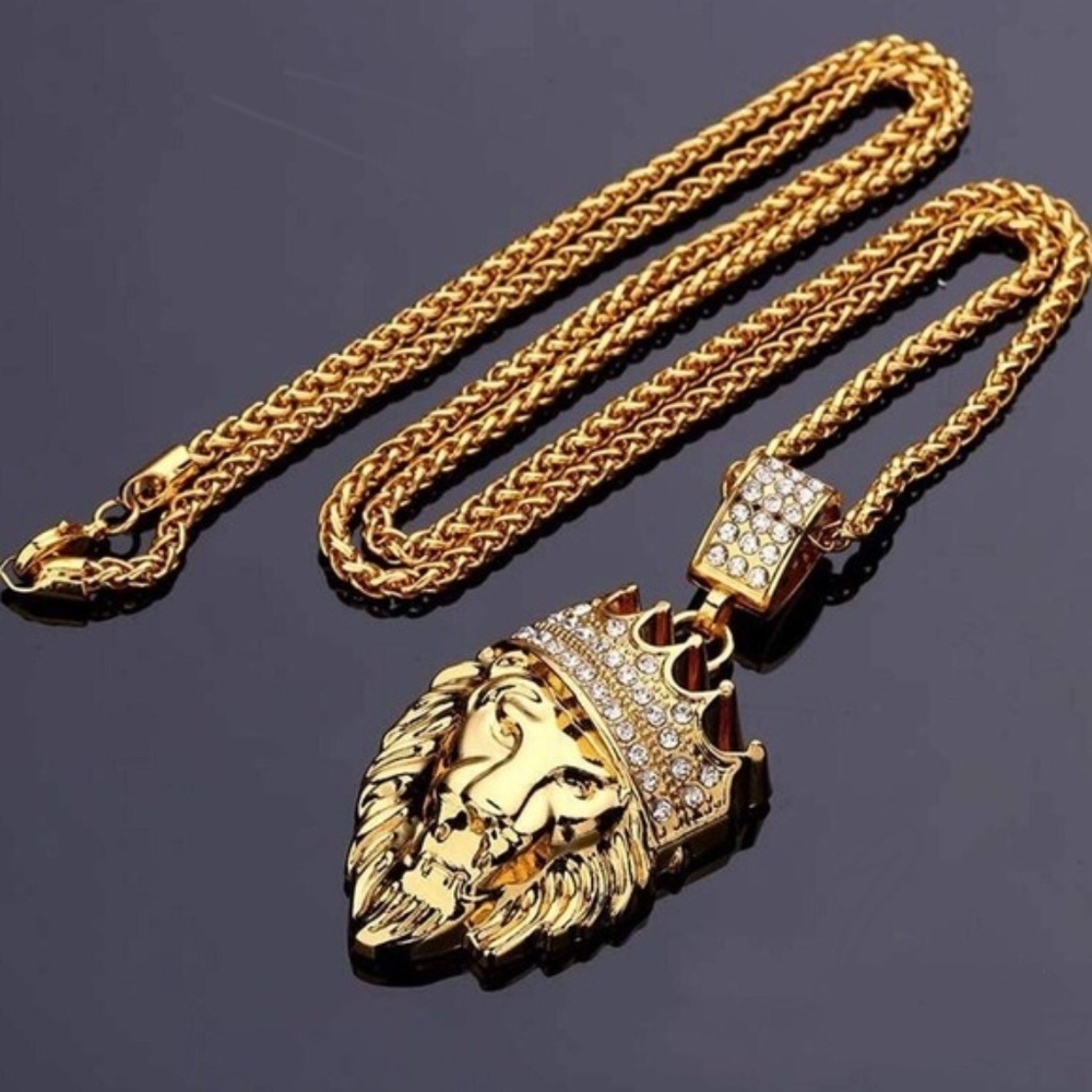 Large Gold Crowned Lion w/ rope chain necklace
